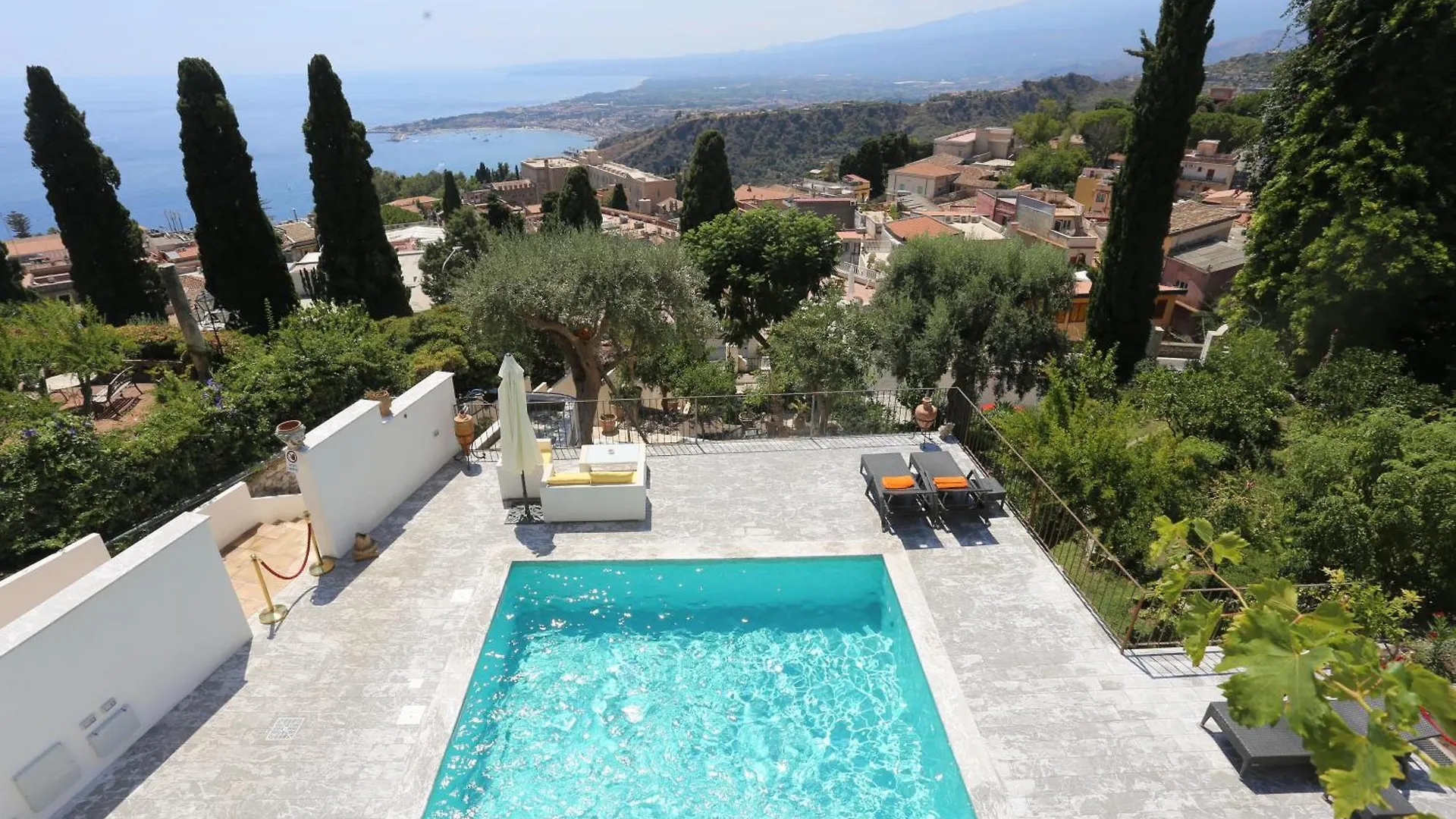 Casa Cuseni, Patrimonio Culturale Immateriale Unesco Taormina Bed & Breakfast